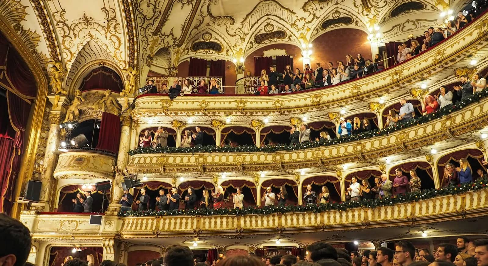 Capital Theatres 25 & Under £10 Tickets